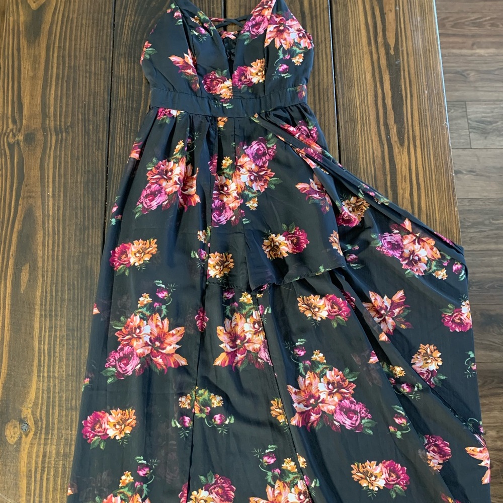 Black romper dress with flowers L